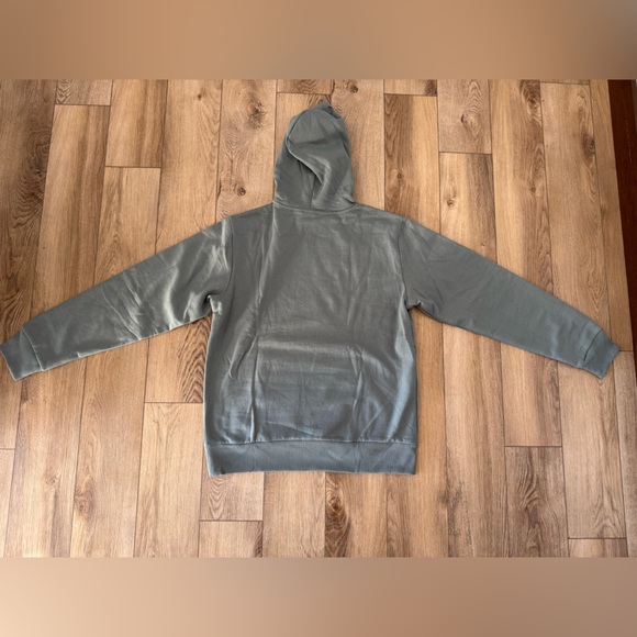 NWT Disney Mickey Mouse Hoodie Retro/Vintage Mickey Graphic Sweatshirt - Small - Picture 3 of 7